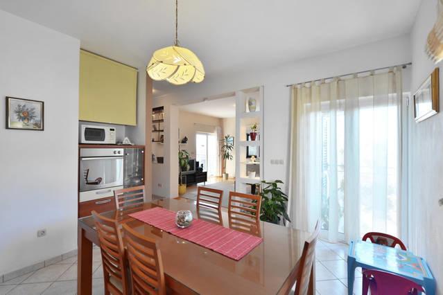 Apartment Lejo Jesenice  Ruang foto